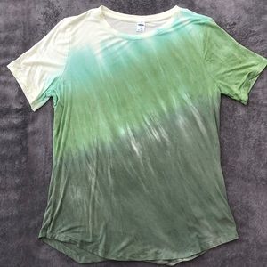 Old navy tie dye tee shirt